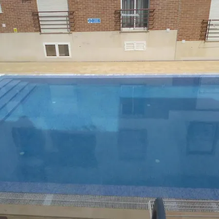 Casa Da Mariana - T2 Com Piscina * טאווירה