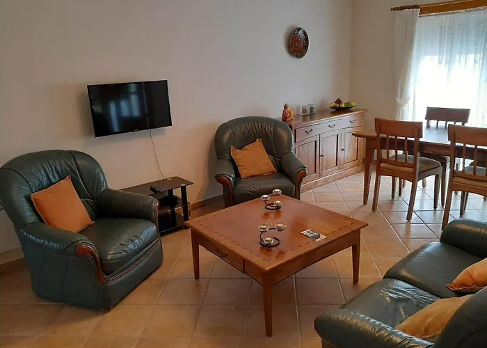 アパート Casa Da Mariana - T2 Com Piscina *